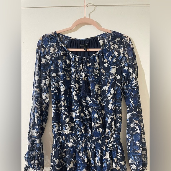 White House Black Market Drop Waist Blue Dress with Slit Sleeves Size 6 - Picture 4 of 6